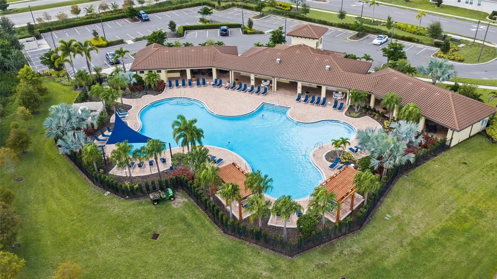 Single Family Residence at 5265 BARNETT CIR, LAKEWOOD RANCH, photo 71 of 78