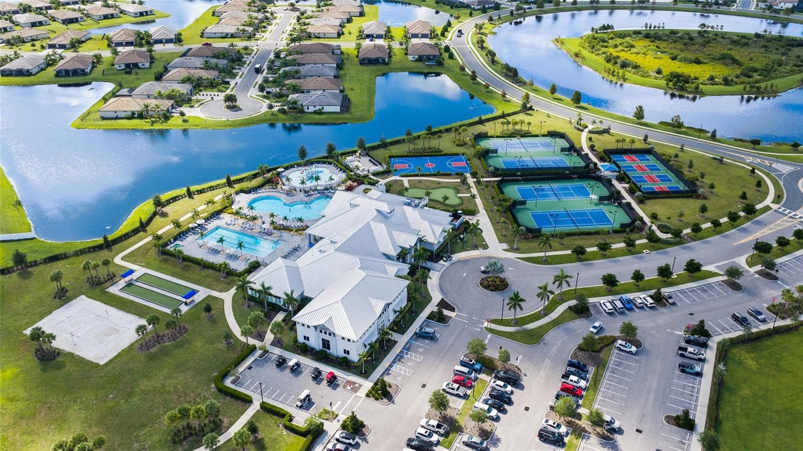 Single Family Residence at 5265 BARNETT CIR, LAKEWOOD RANCH, photo 76 of 78