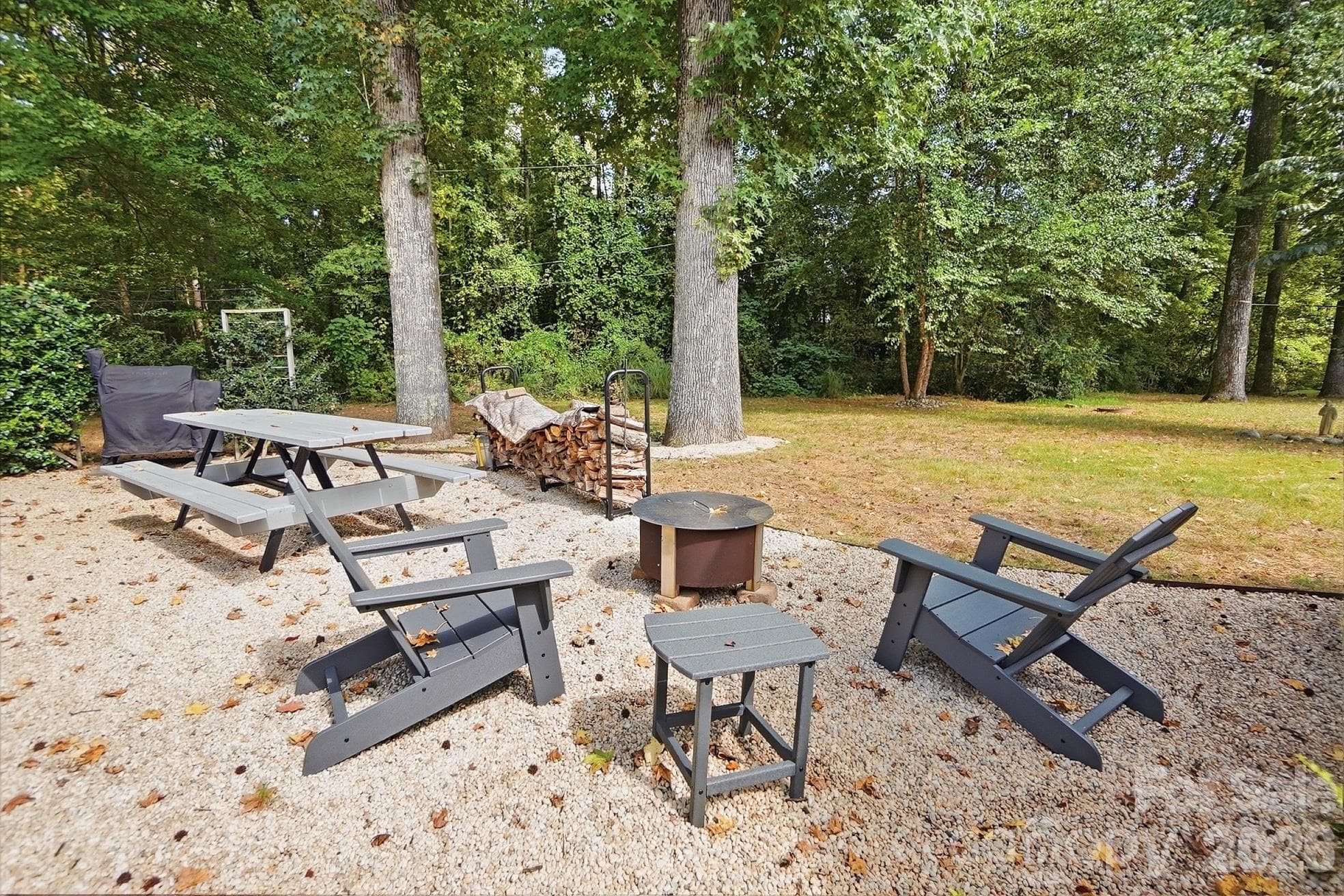 Cozy backyard space - 4315 Emory Lane, Charlotte