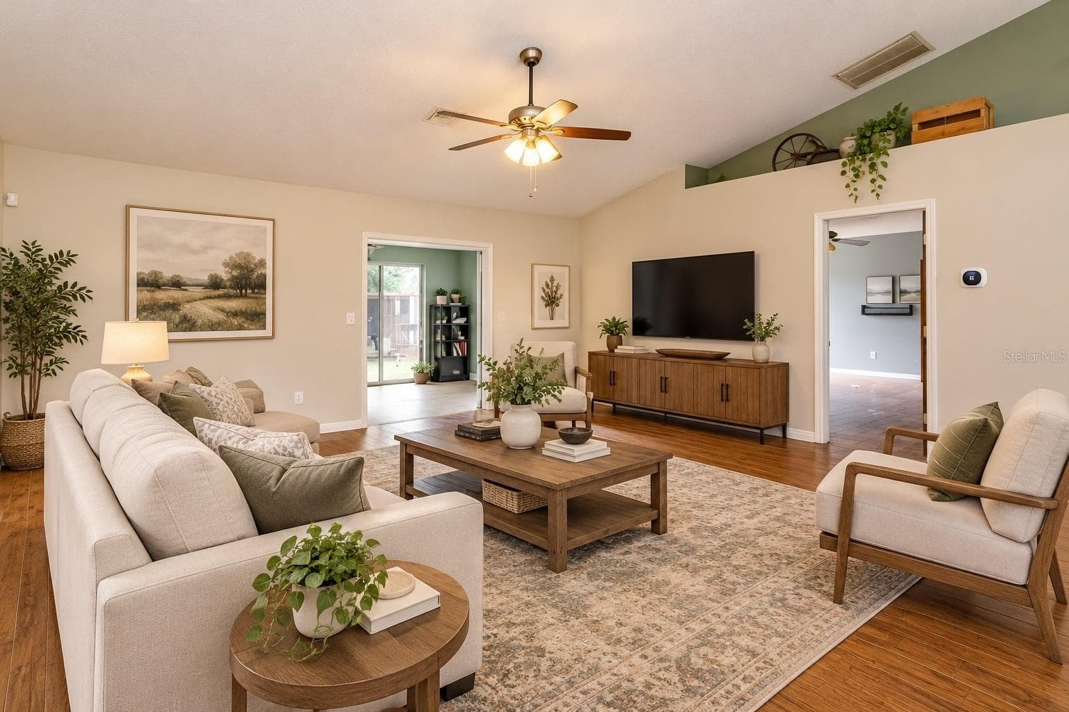 Single Family Residence at 3905 WHISPERING PINE CT, MASCOTTE, photo 3 of 37