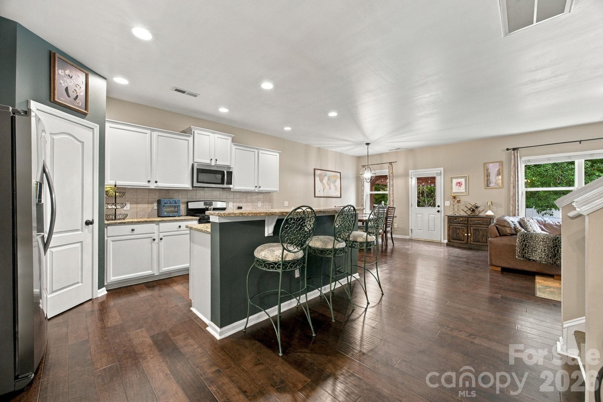Single Family Residence at 8815 Balsam Bay Road, Charlotte, photo 7 of 30