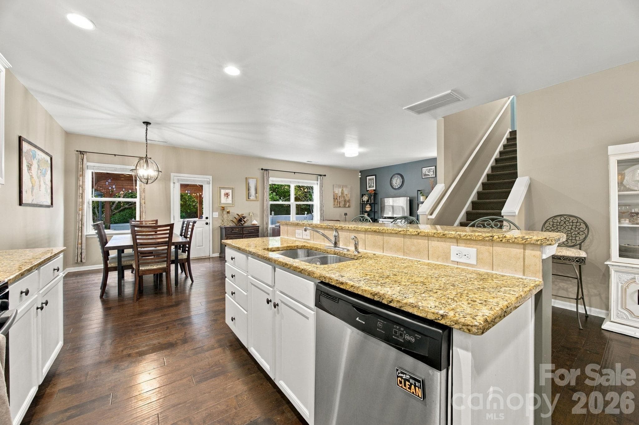Single Family Residence at 8815 Balsam Bay Road, Charlotte, photo 9 of 30