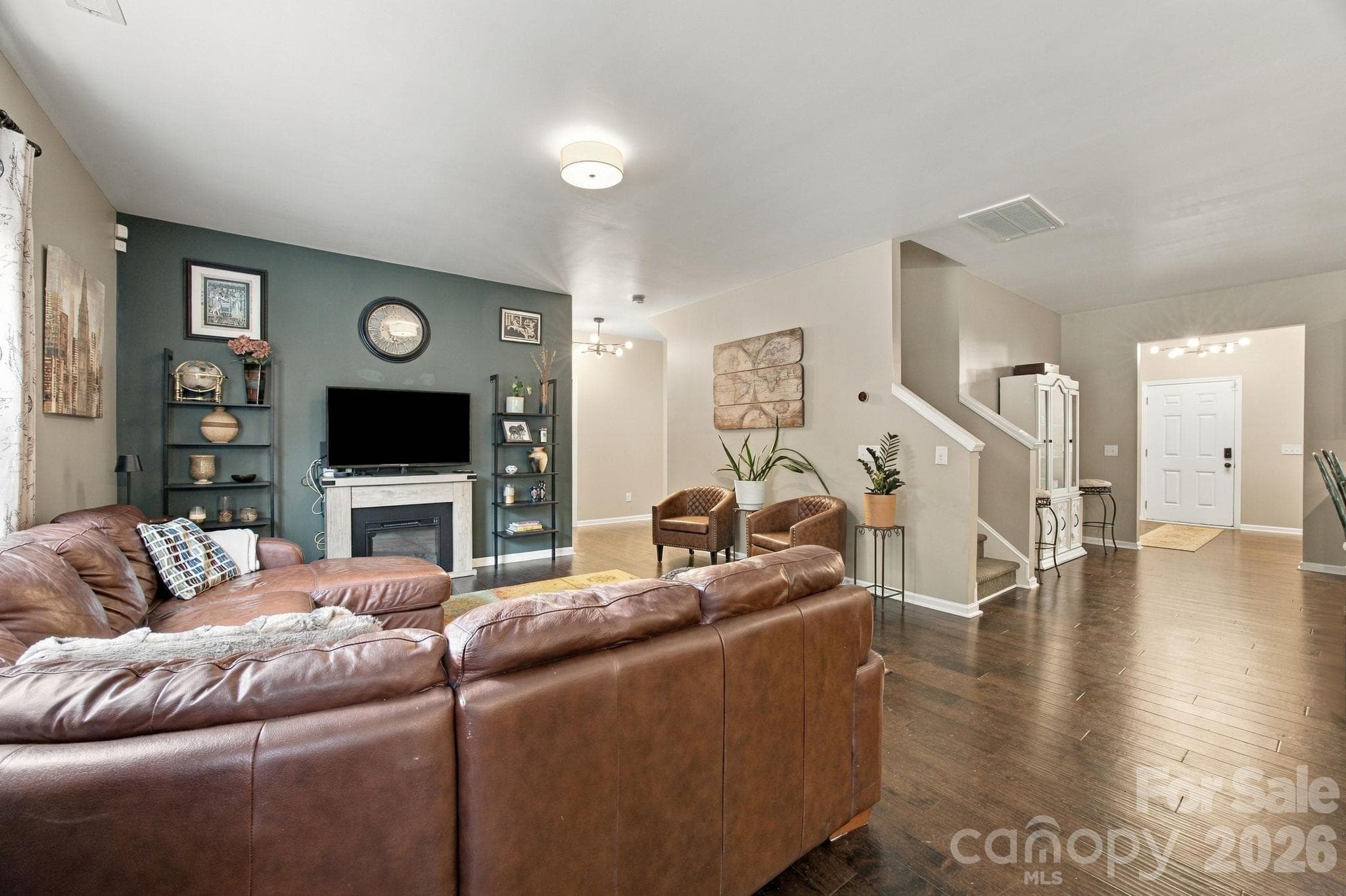 Single Family Residence at 8815 Balsam Bay Road, Charlotte, photo 11 of 30
