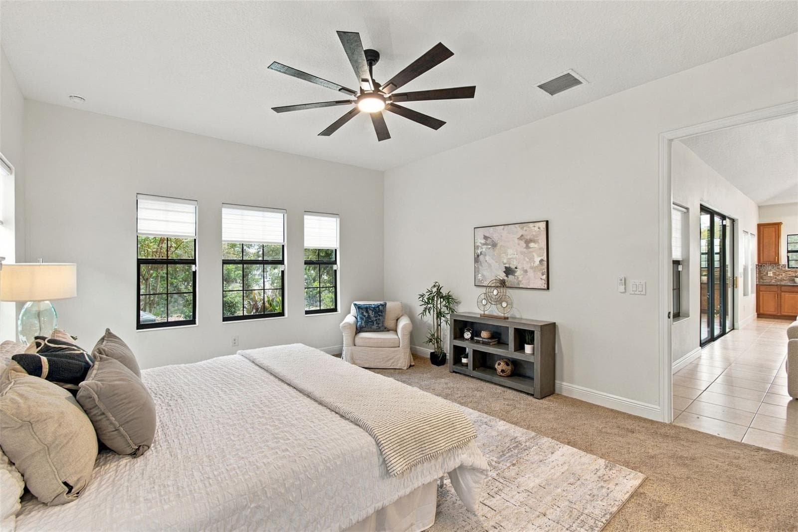 Single Family Residence at 901 GRAND CRESTA AVE, BRANDON, photo 18 of 79