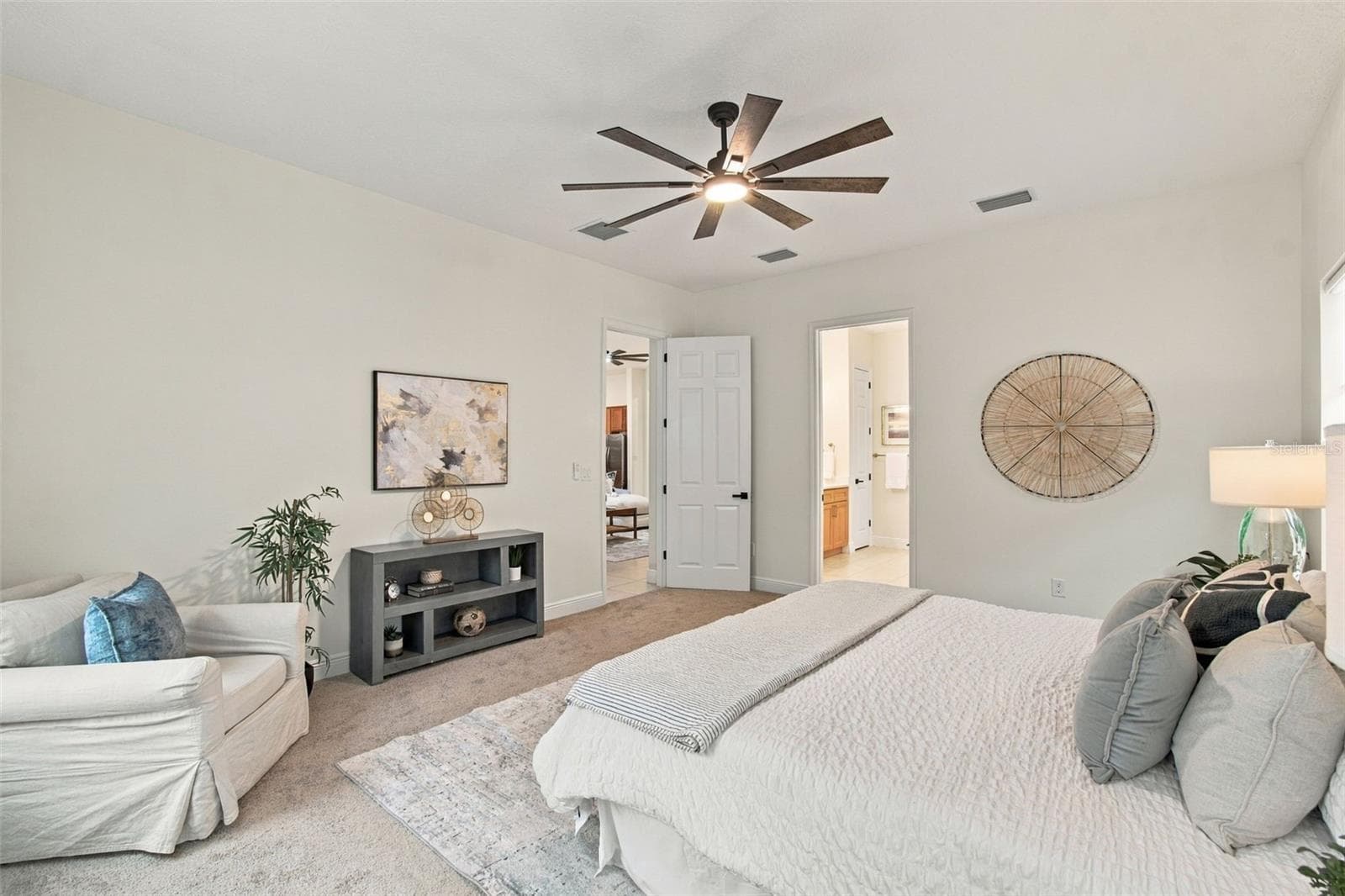 Single Family Residence at 901 GRAND CRESTA AVE, BRANDON, photo 20 of 79