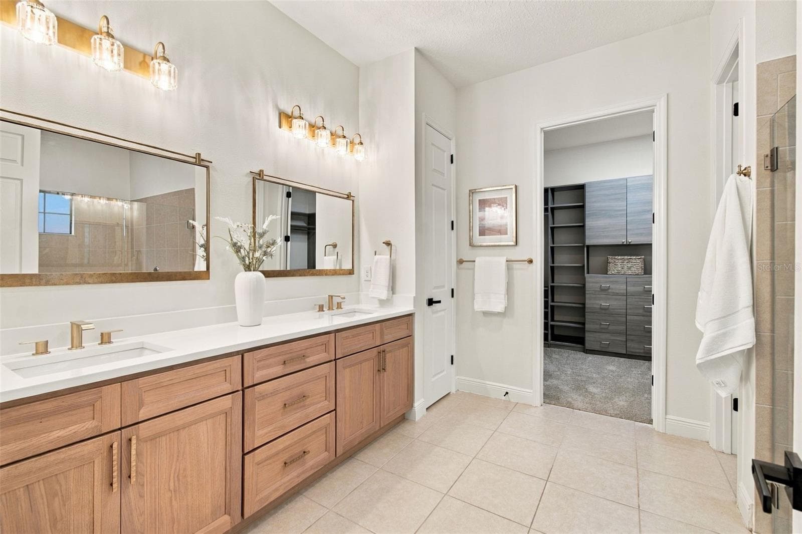 Primary Bath - 901 GRAND CRESTA AVE, BRANDON