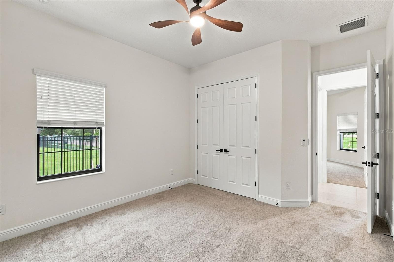 Single Family Residence at 901 GRAND CRESTA AVE, BRANDON, photo 38 of 79