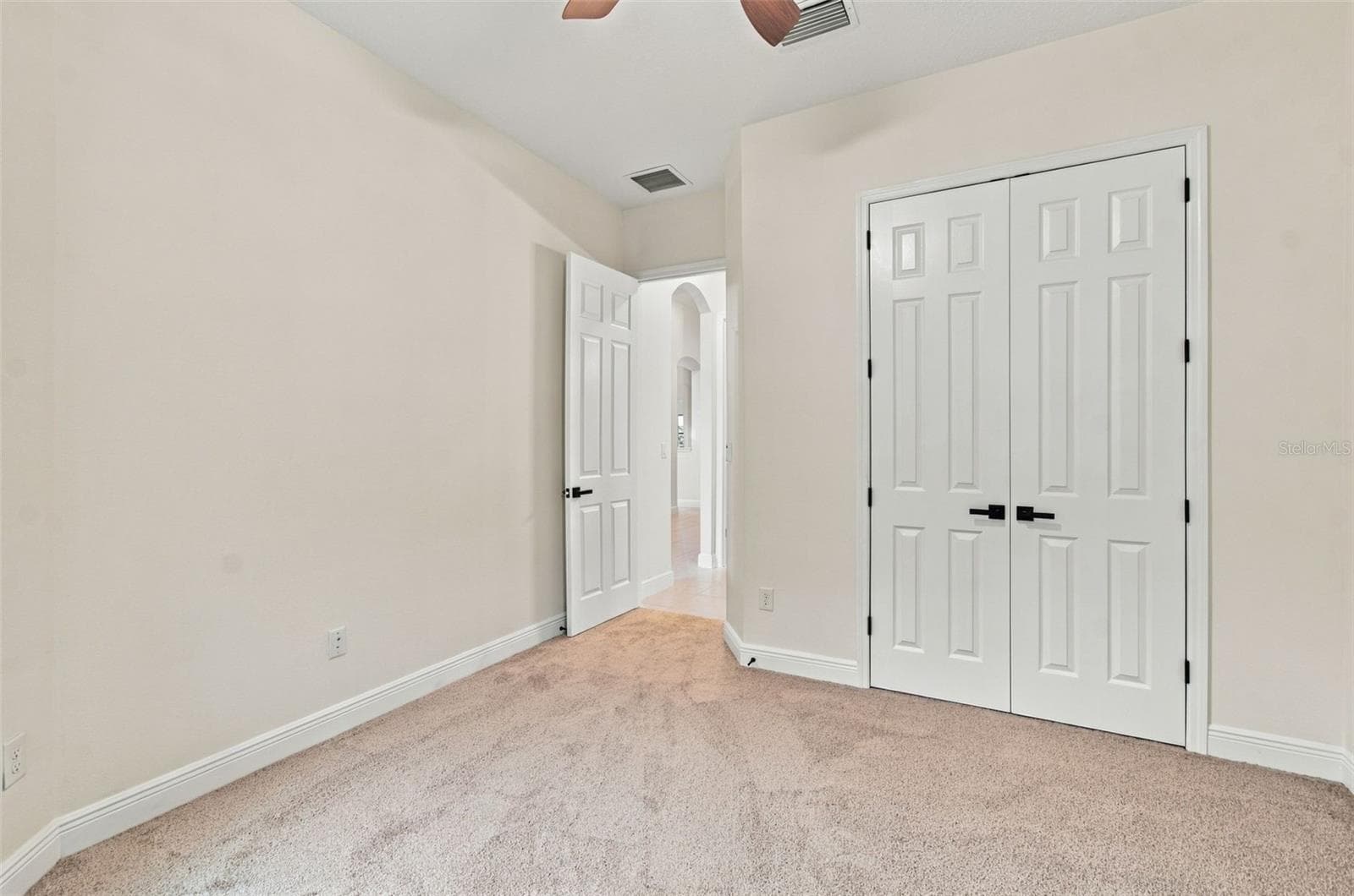 Single Family Residence at 901 GRAND CRESTA AVE, BRANDON, photo 42 of 79