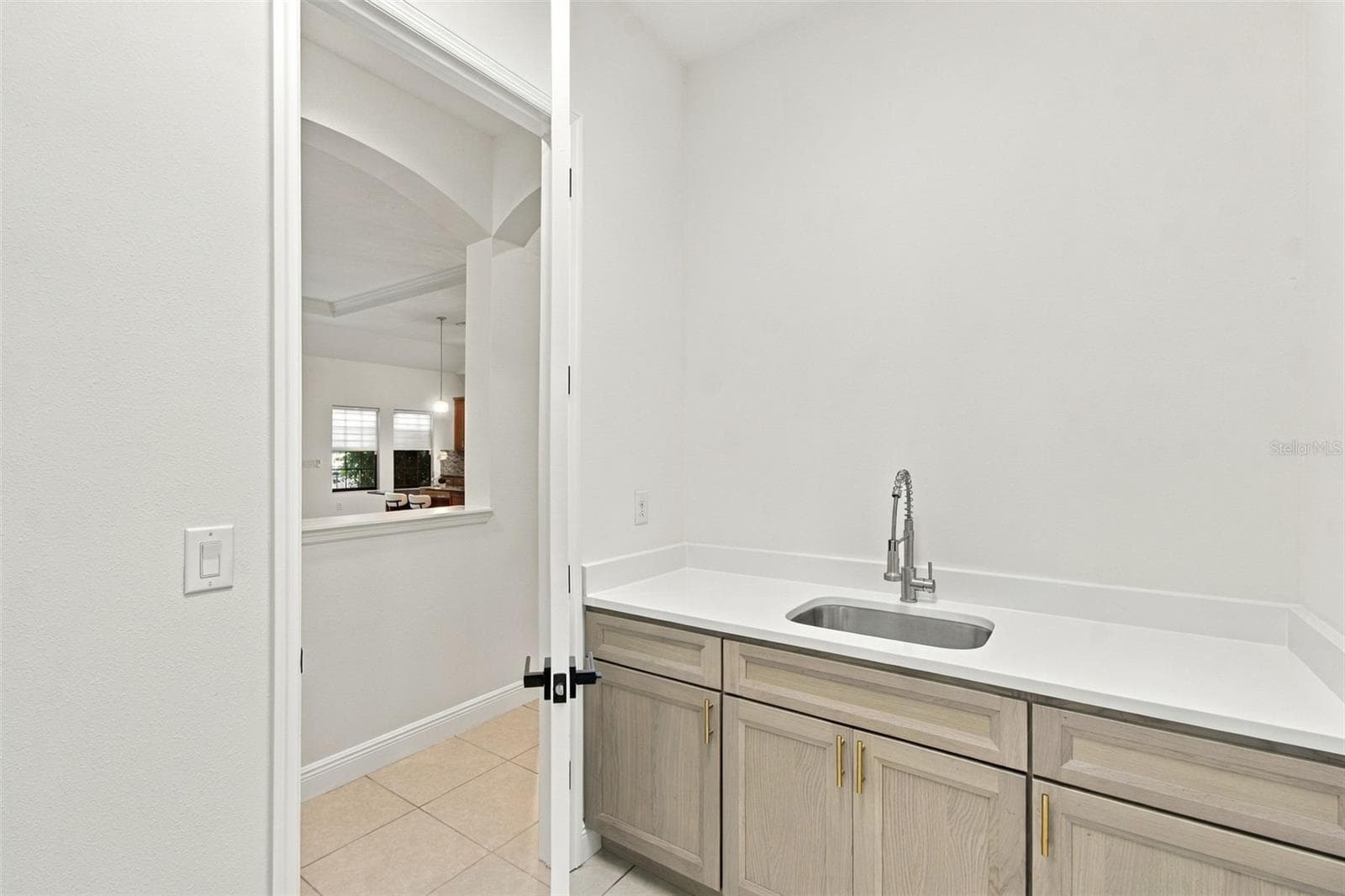 Single Family Residence at 901 GRAND CRESTA AVE, BRANDON, photo 47 of 79