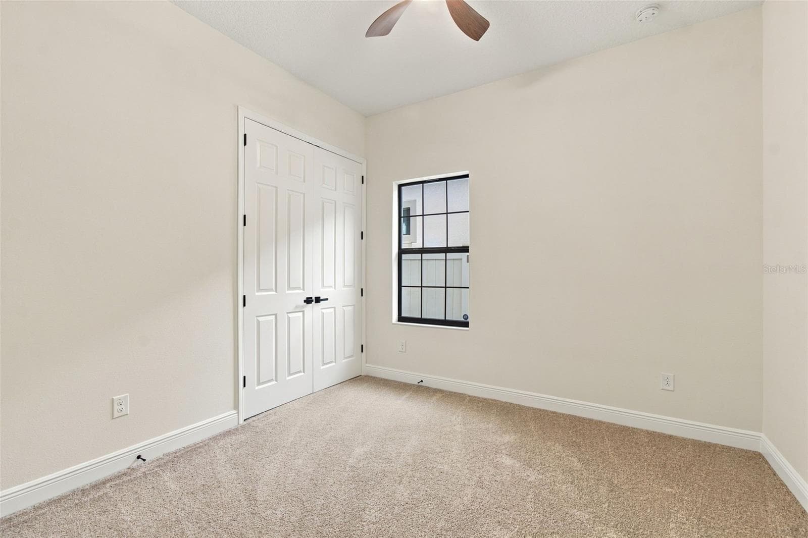 Single Family Residence at 901 GRAND CRESTA AVE, BRANDON, photo 50 of 79