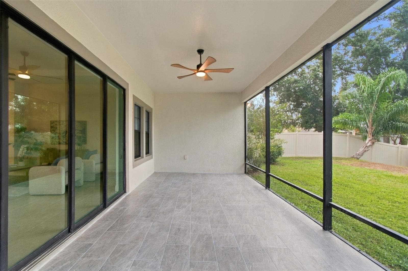 Single Family Residence at 901 GRAND CRESTA AVE, BRANDON, photo 55 of 79