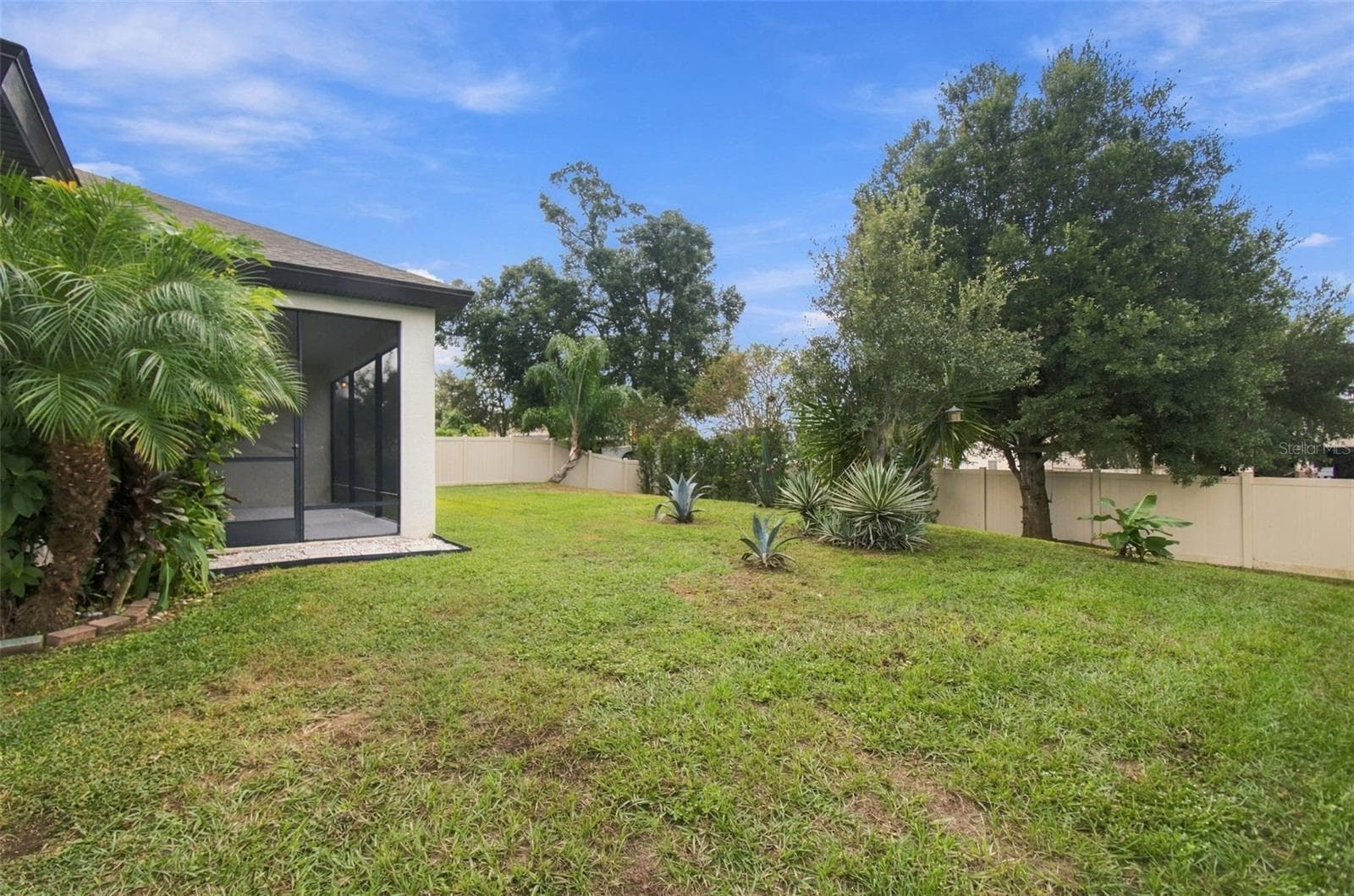 Single Family Residence at 901 GRAND CRESTA AVE, BRANDON, photo 57 of 79