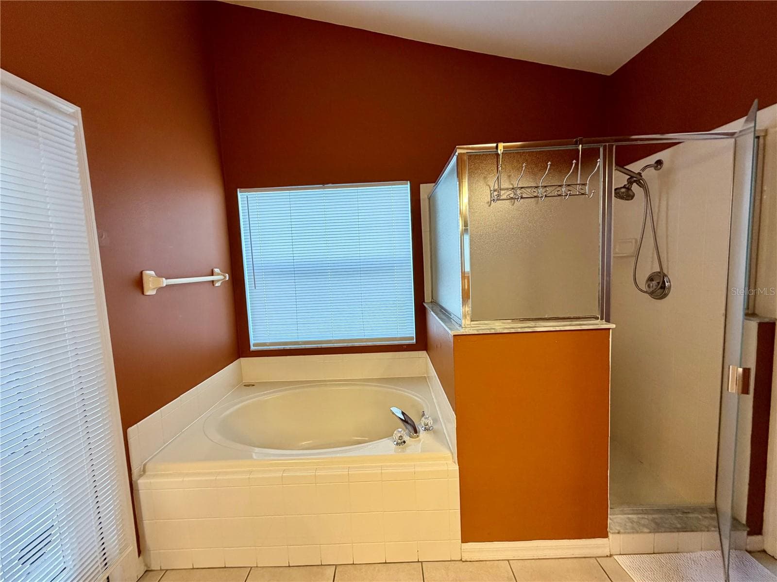 Master bathroom - 2564 BEAR CREEK CT, KISSIMMEE