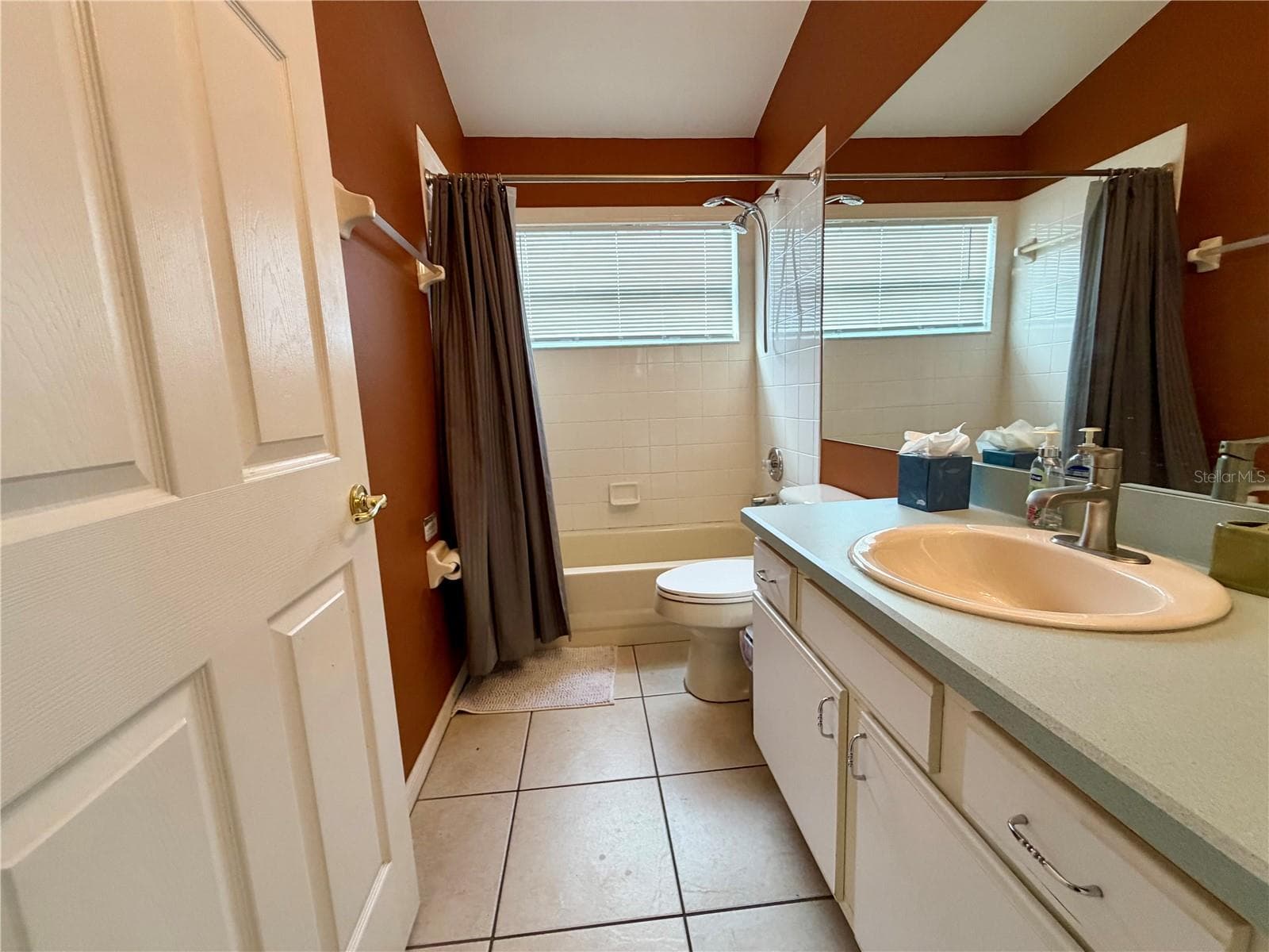 3 bathrooms - 2564 BEAR CREEK CT, KISSIMMEE