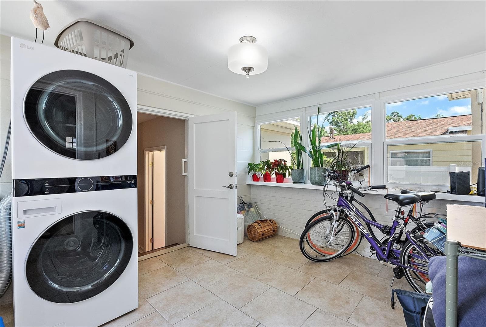 Single Family Residence at 918 27TH ST N, ST PETERSBURG, photo 20 of 24