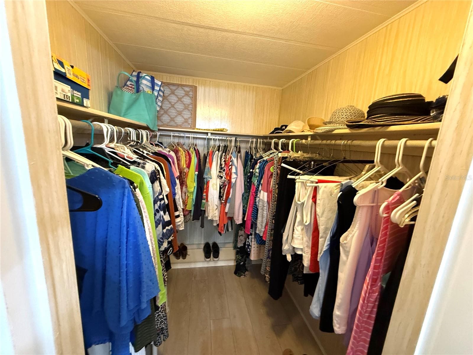 Master Closet - 5619 BAYSHORE RD #159, PALMETTO