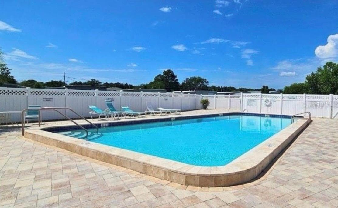 Heated Pool - 5619 BAYSHORE RD #159, PALMETTO