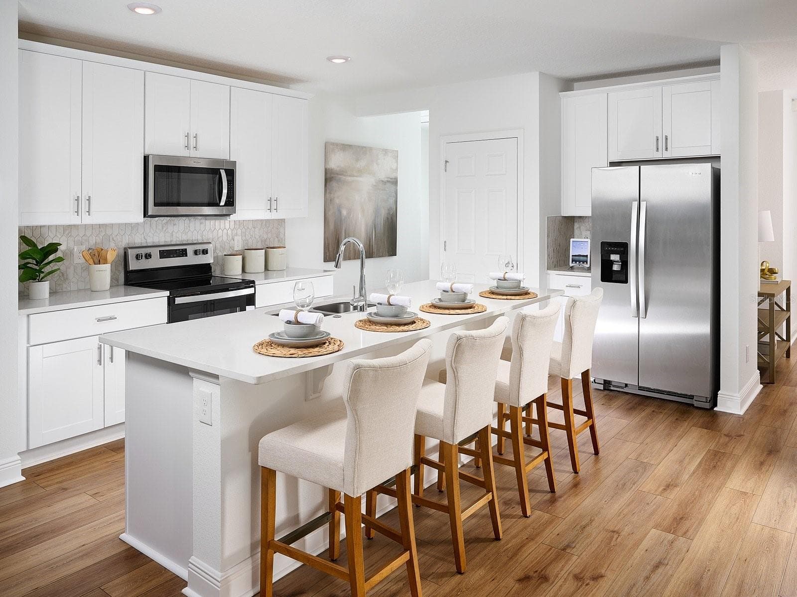 Photo is not of the actual home, but is an inspirational photo of builder’s model home and may depict options, furnishings, and/or decorator features that are not - 2869 VIRGINIA PINE DR, BARTOW