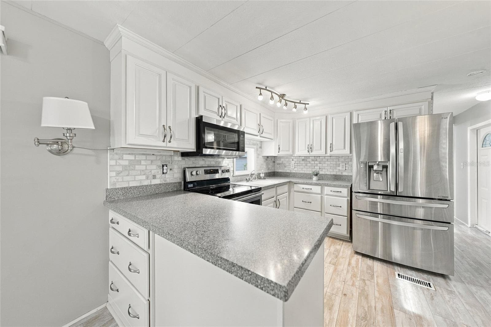 Kitchen - 503 ALJO PL, NORTH PORT
