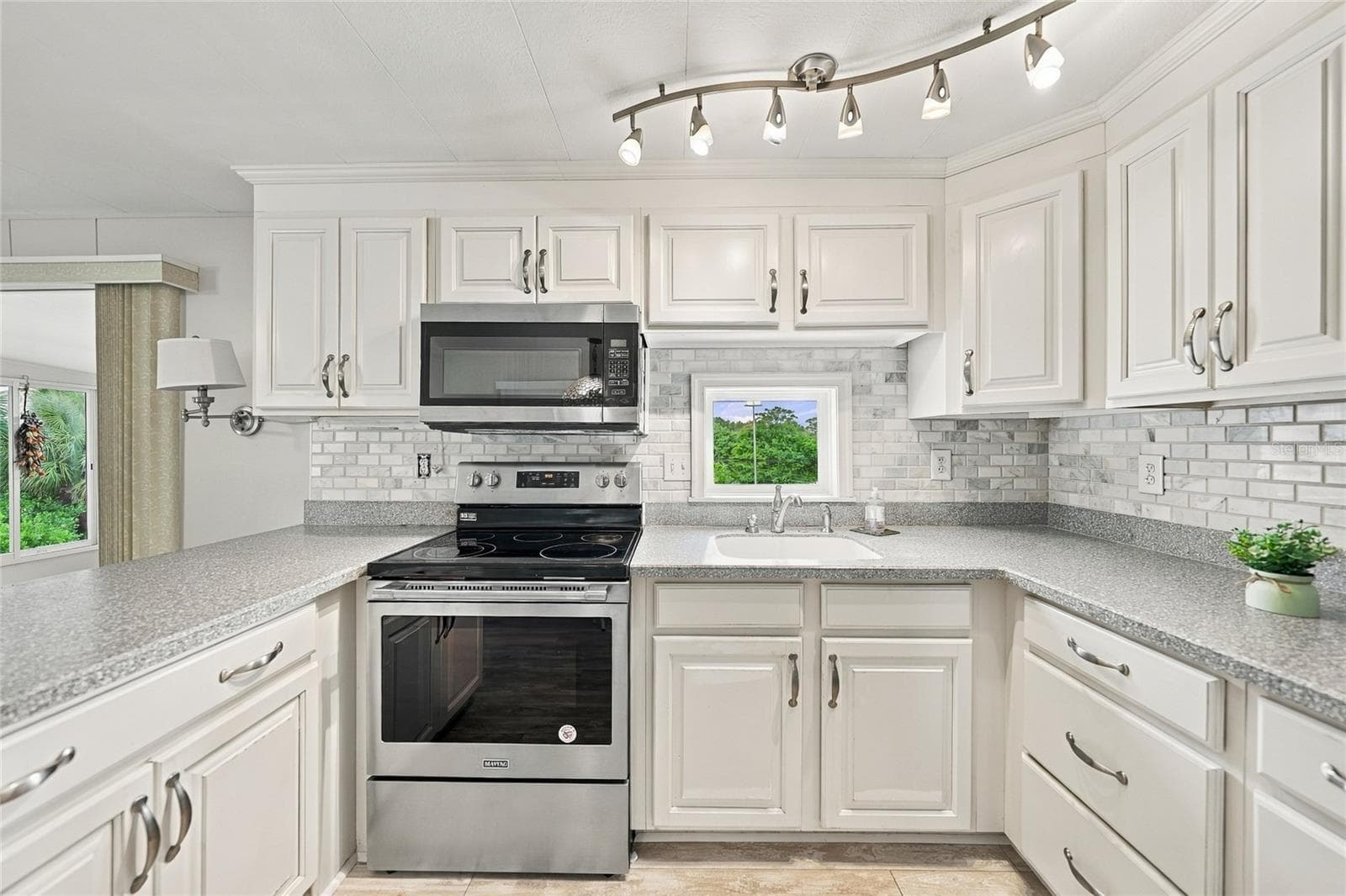 Kitchen - 503 ALJO PL, NORTH PORT
