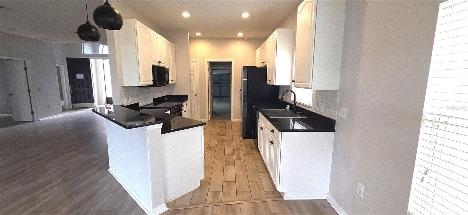 Single Family Residence at 5288 GREEN DR, WINTER HAVEN, photo 18 of 64