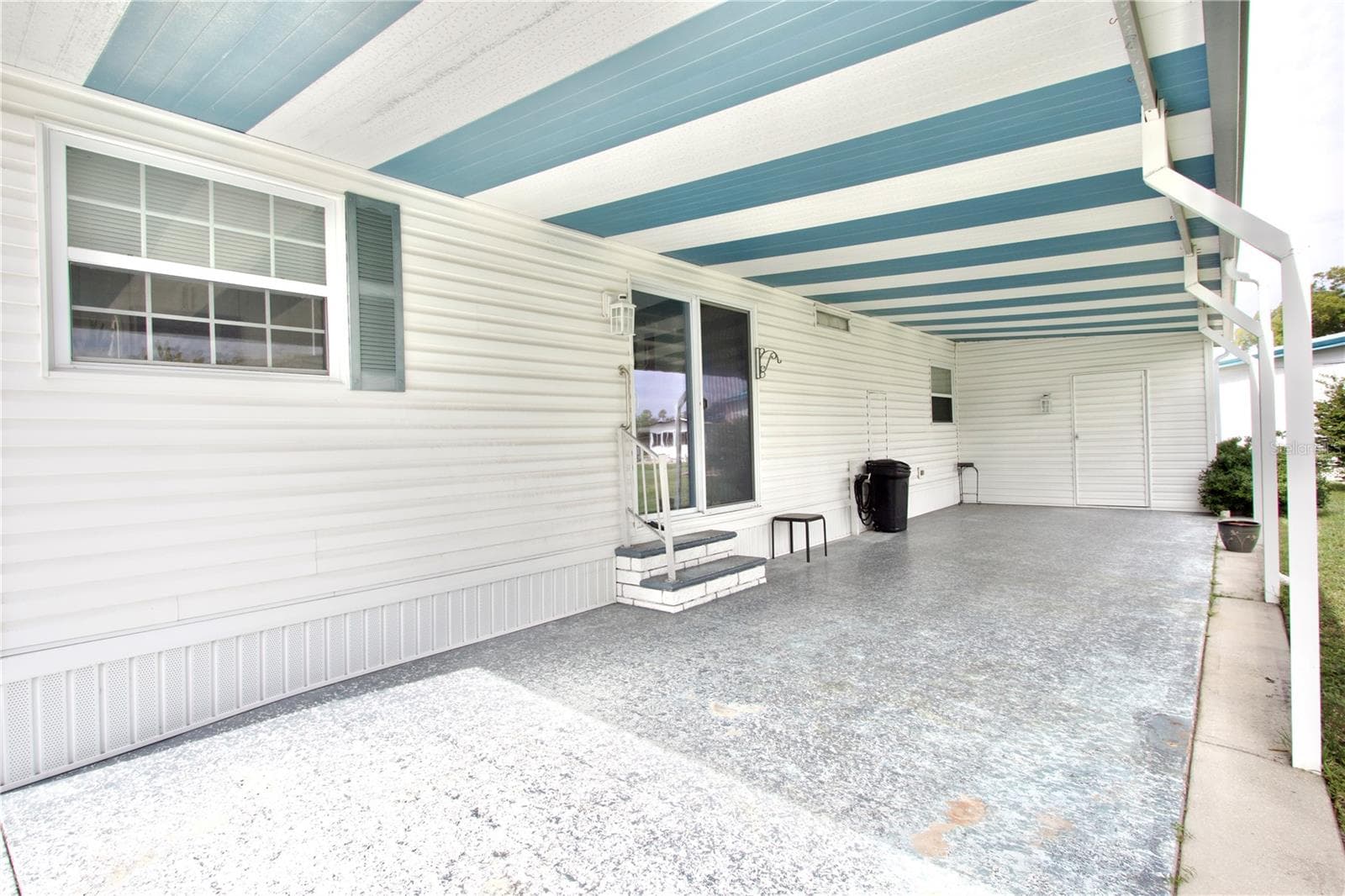 Two Car Carport - 5005 FRENCH CIR, NEW PORT RICHEY