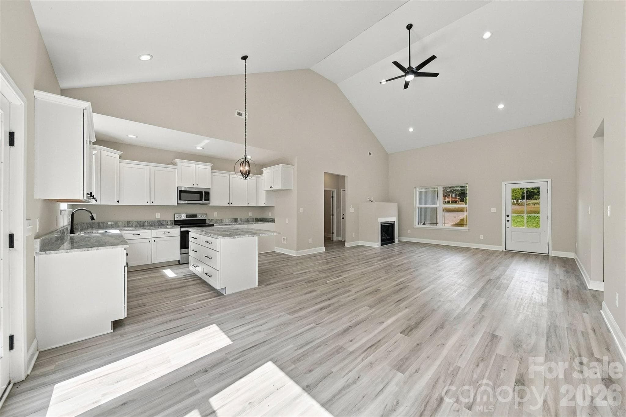 Single Family Residence at 189 Sweet Cherry Lane, Stony Point, photo 6 of 19