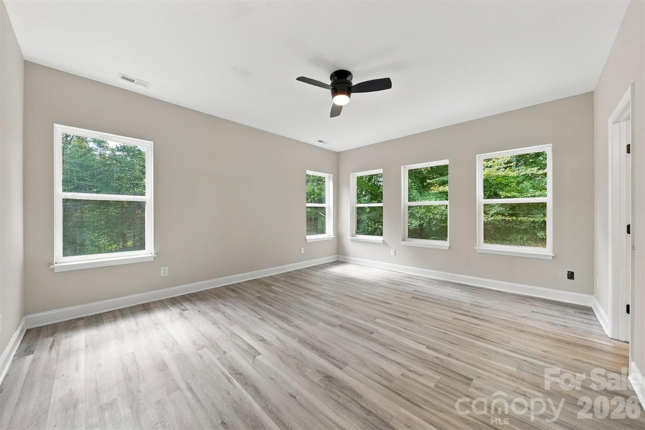 Single Family Residence at 189 Sweet Cherry Lane, Stony Point, photo 9 of 19