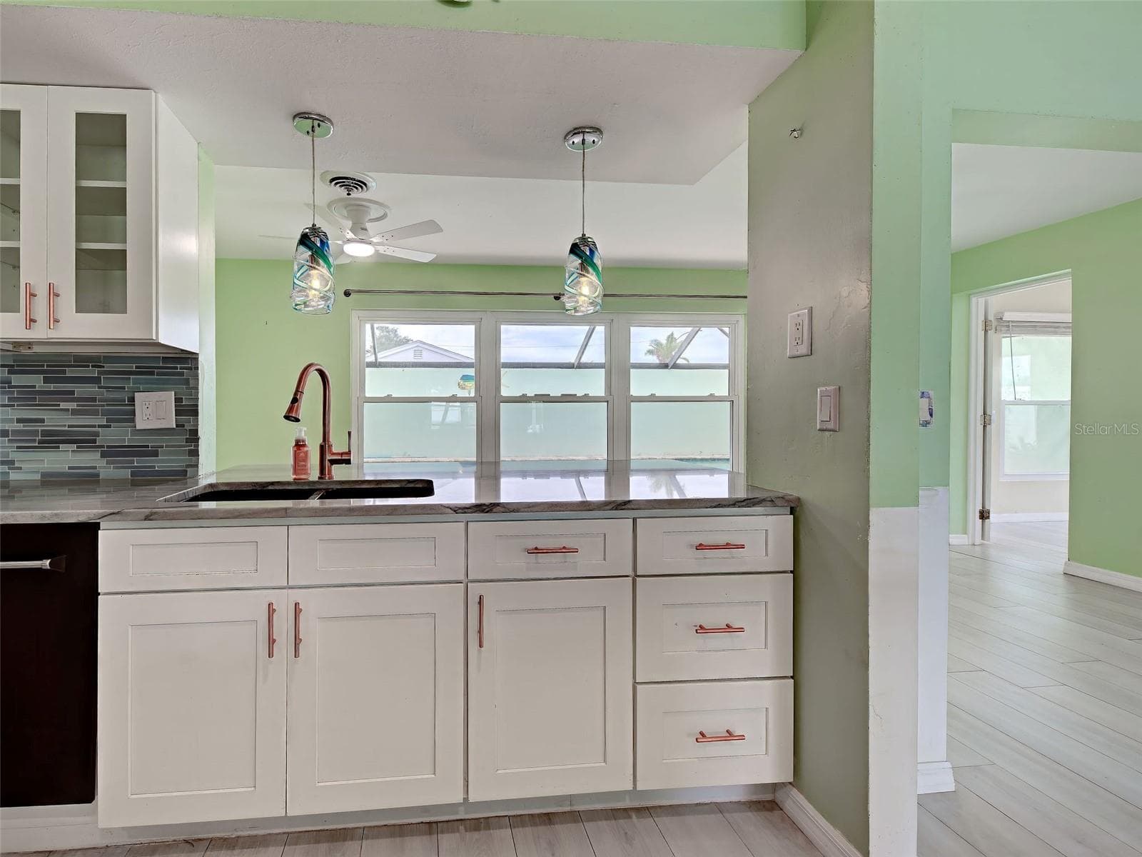 Single Family Residence at 612 GLEN OAK RD, VENICE, photo 16 of 61