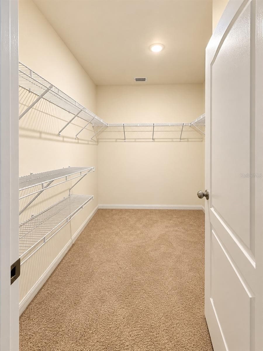 Single Family Residence at 17089 EDGEMONT LN, CLERMONT, photo 11 of 97
