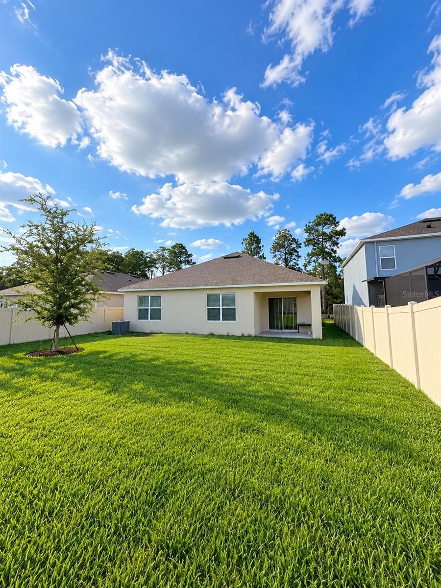 Single Family Residence at 17089 EDGEMONT LN, CLERMONT, photo 35 of 97
