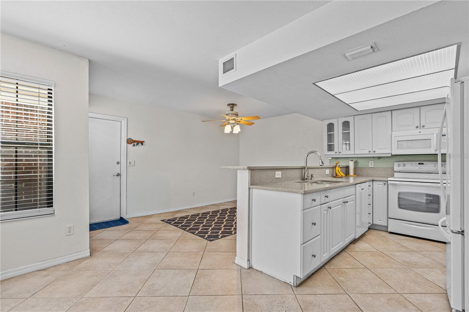 Townhouse at 132 BERMUDA PETREL CT, DAYTONA BEACH, photo 10 of 38
