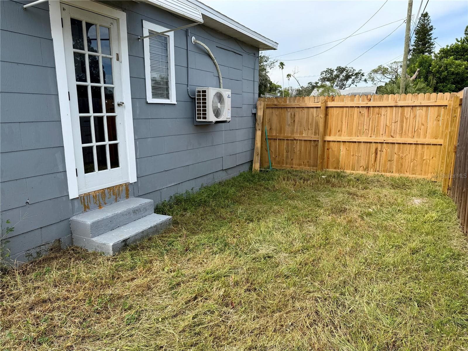 Single Family Residence at 301 80TH AVE NE, ST PETERSBURG, photo 9 of 43