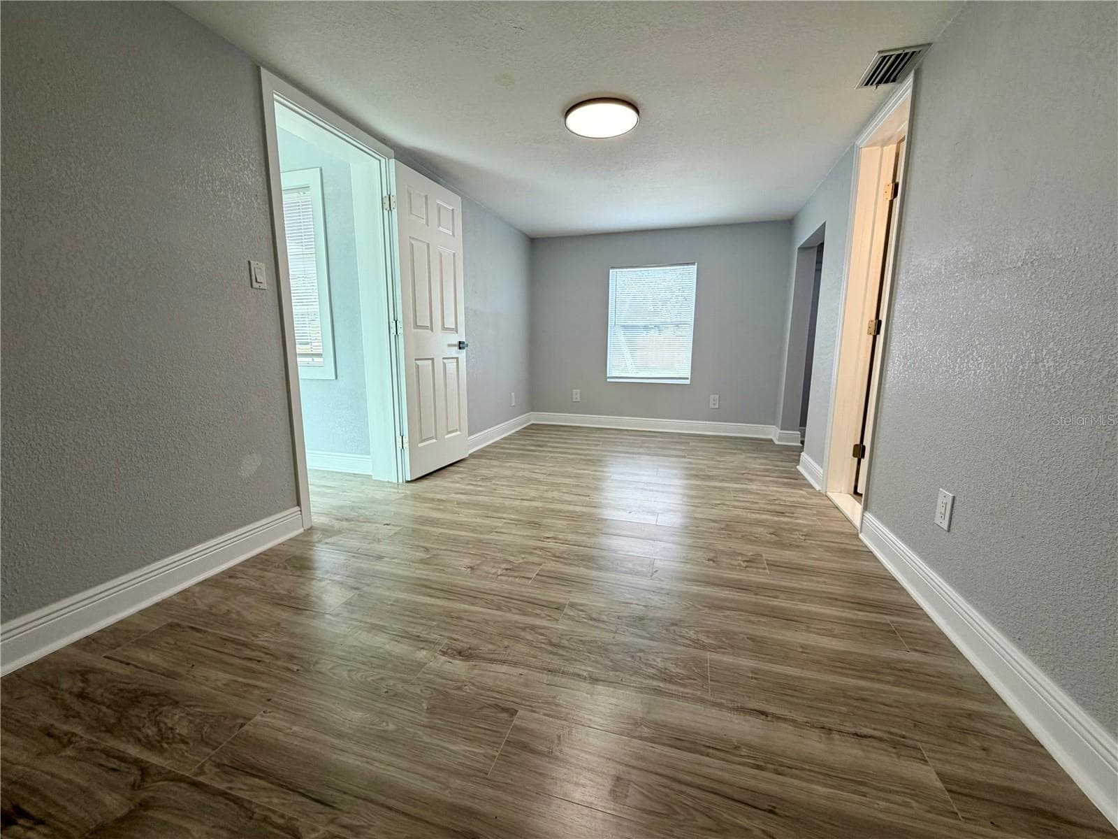 Single Family Residence at 301 80TH AVE NE, ST PETERSBURG, photo 20 of 43