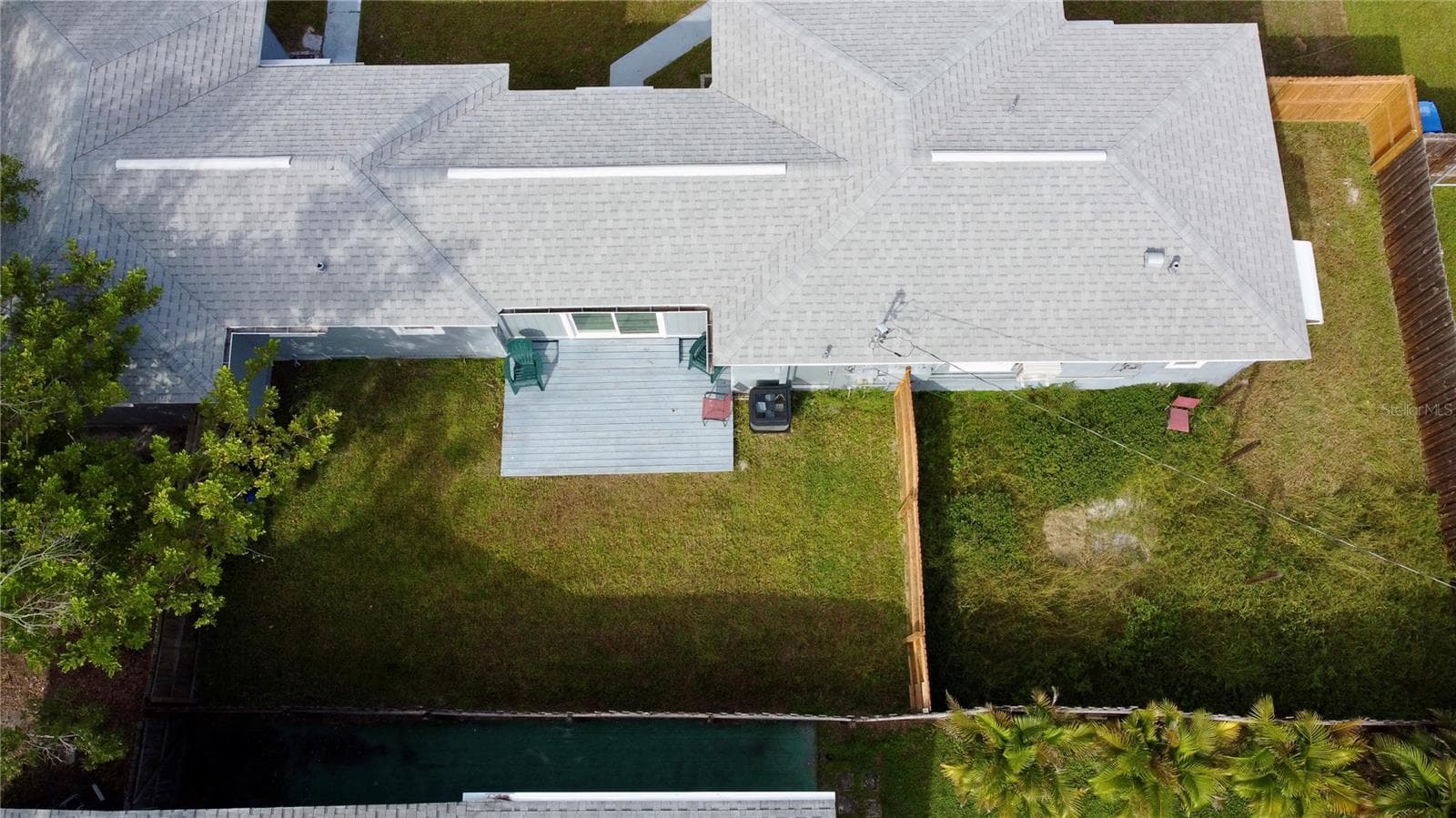 Single Family Residence at 301 80TH AVE NE, ST PETERSBURG, photo 39 of 43