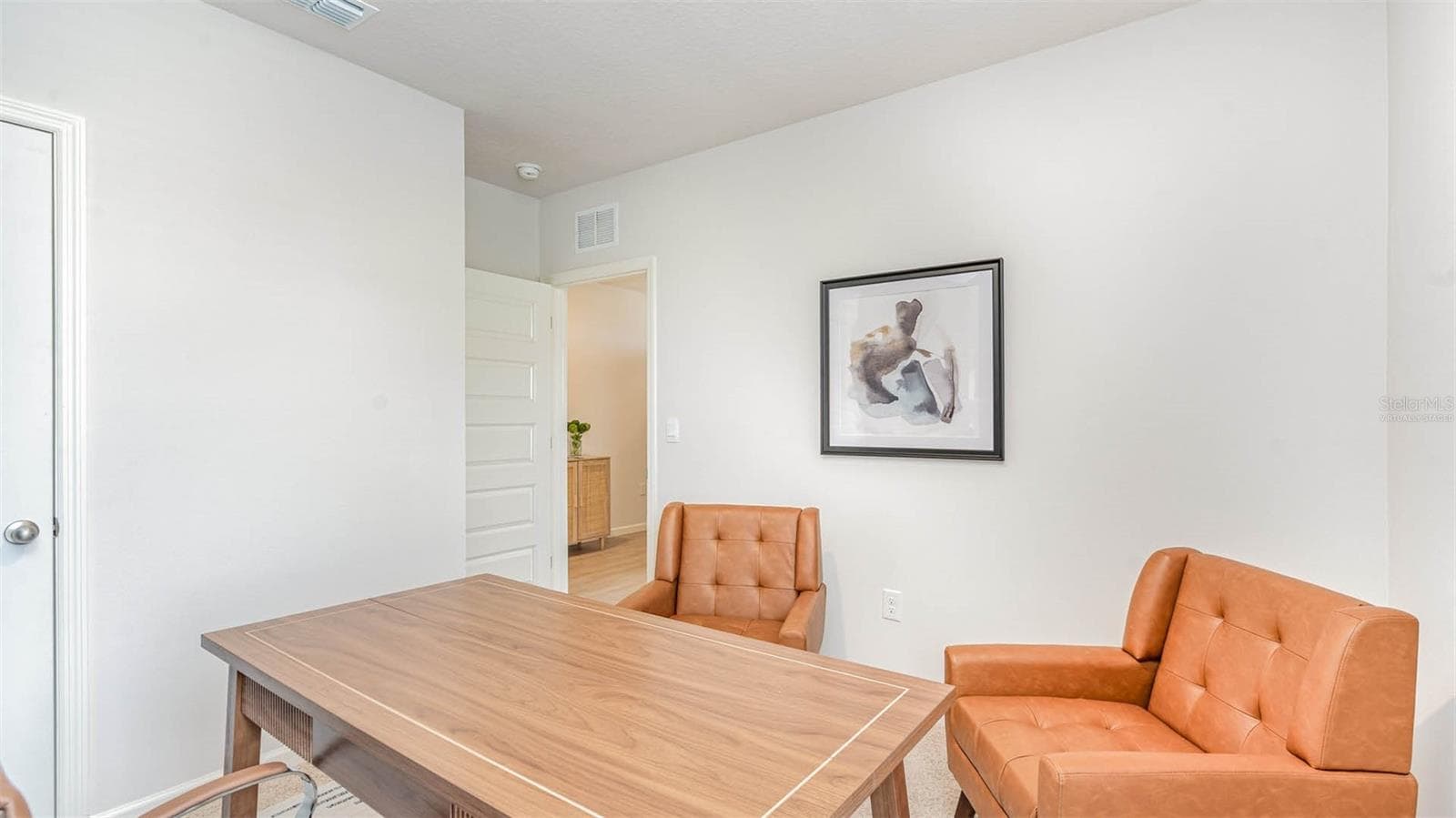 Cali model virtually staged - 17089 EDGEMONT LN, CLERMONT
