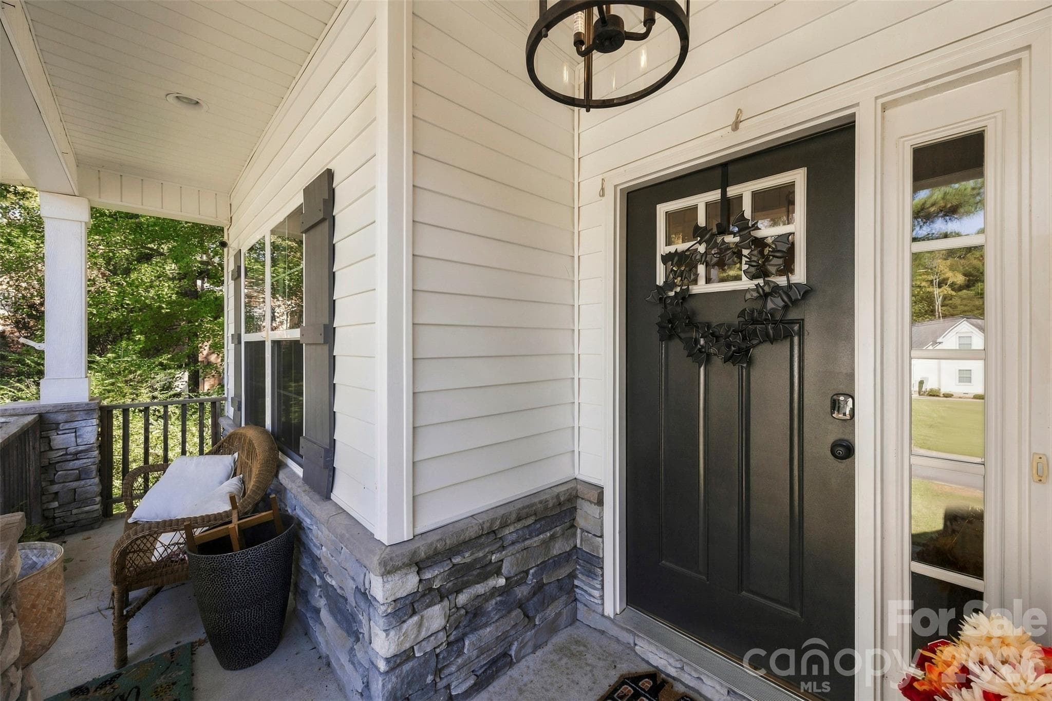 Single Family Residence at 419 Spruce Place SE, Concord, photo 6 of 41