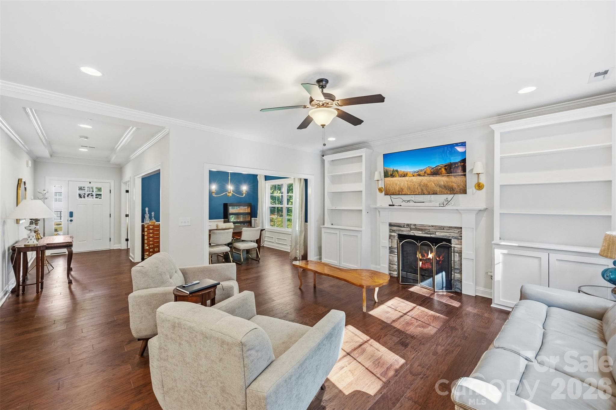 Single Family Residence at 419 Spruce Place SE, Concord, photo 12 of 41
