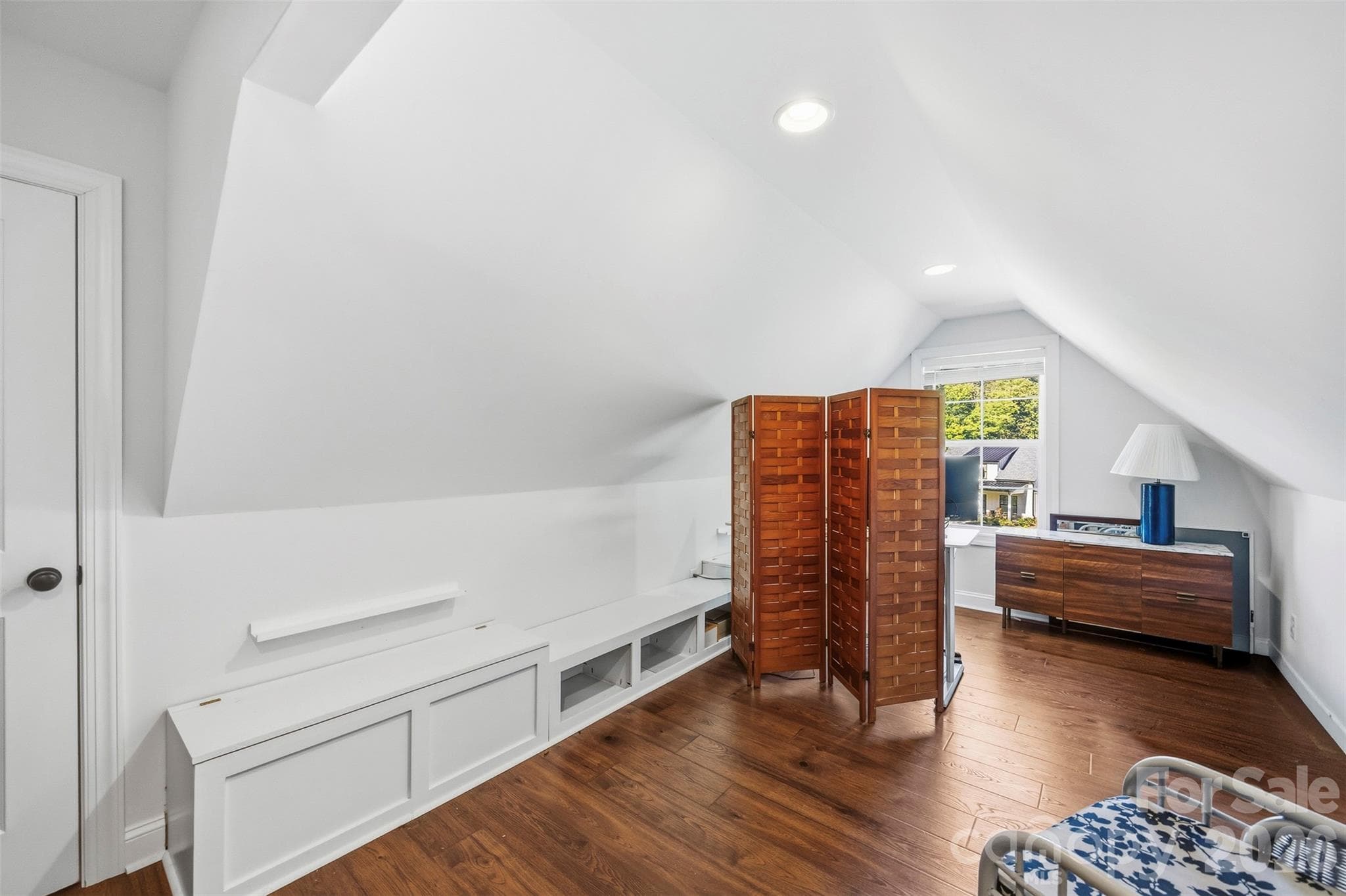 Single Family Residence at 419 Spruce Place SE, Concord, photo 32 of 41