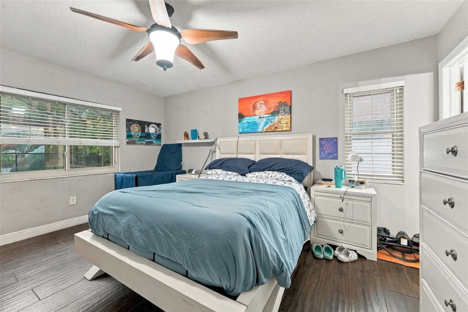 Primary suite with walk in closet and en-suite bathroom - 1621 SPINNING WHEEL DR, LUTZ
