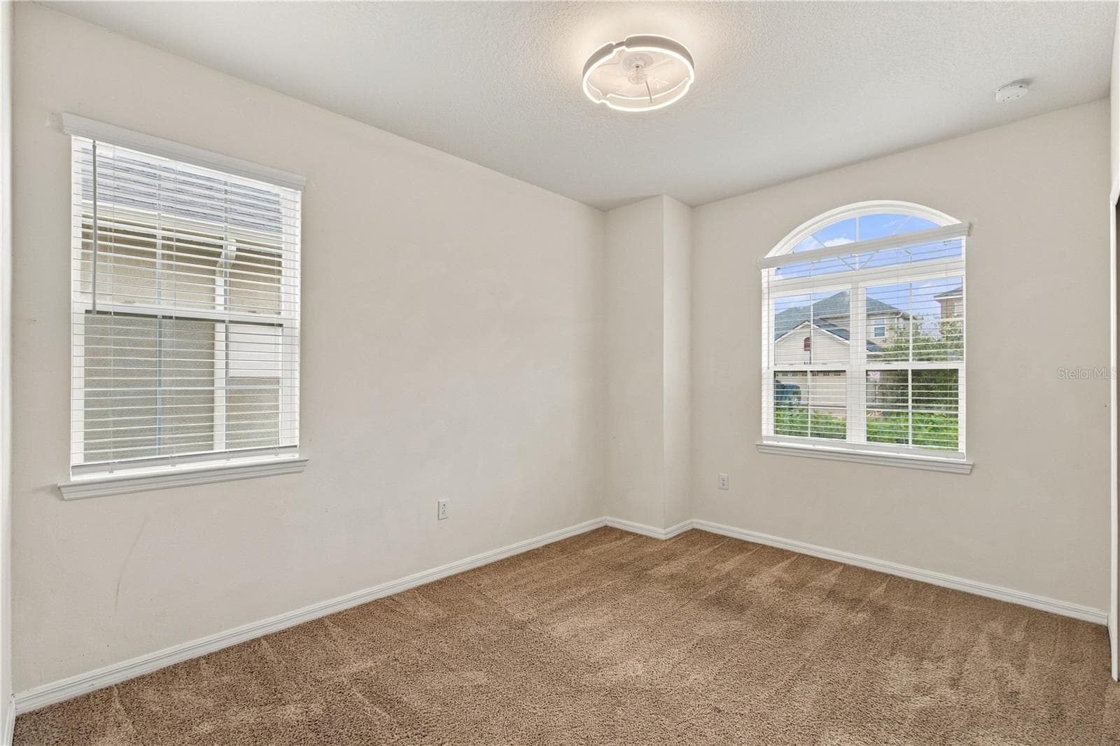 Single Family Residence at 2500 AVIAN LOOP, KISSIMMEE, photo 6 of 61