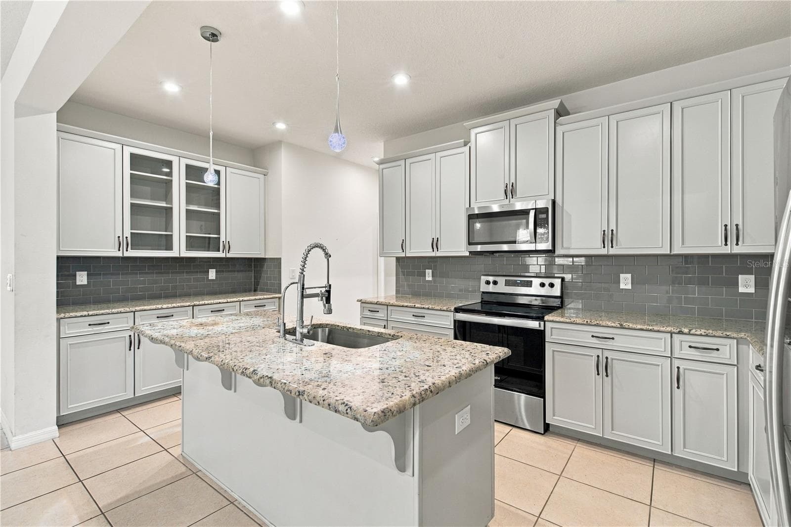 Single Family Residence at 2500 AVIAN LOOP, KISSIMMEE, photo 16 of 61