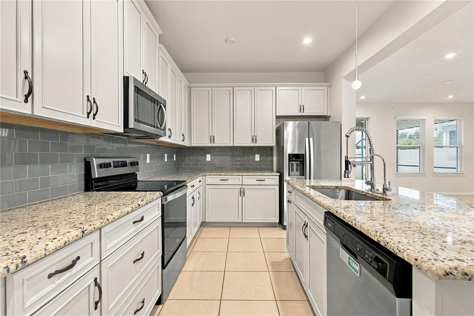 Single Family Residence at 2500 AVIAN LOOP, KISSIMMEE, photo 17 of 61