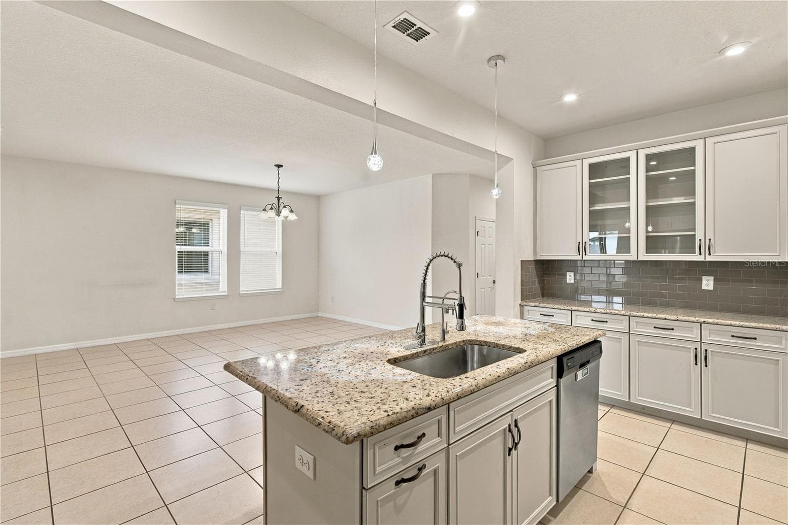 Single Family Residence at 2500 AVIAN LOOP, KISSIMMEE, photo 18 of 61