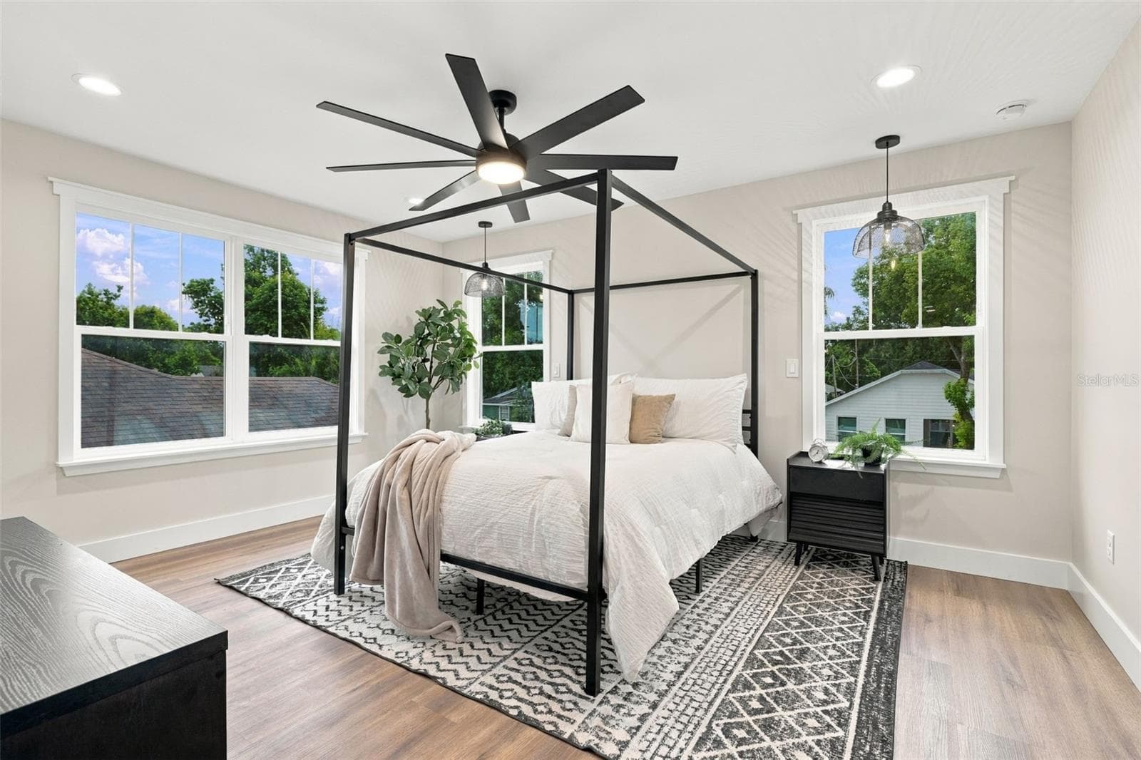 Single Family Residence at 1509 E KNOLLWOOD ST, TAMPA, photo 26 of 40