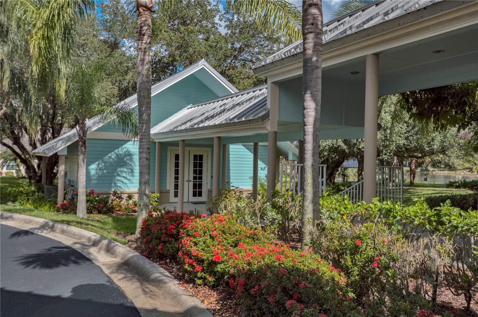 Condominium at 19325 WATER OAK DR #204, PORT CHARLOTTE, photo 43 of 74
