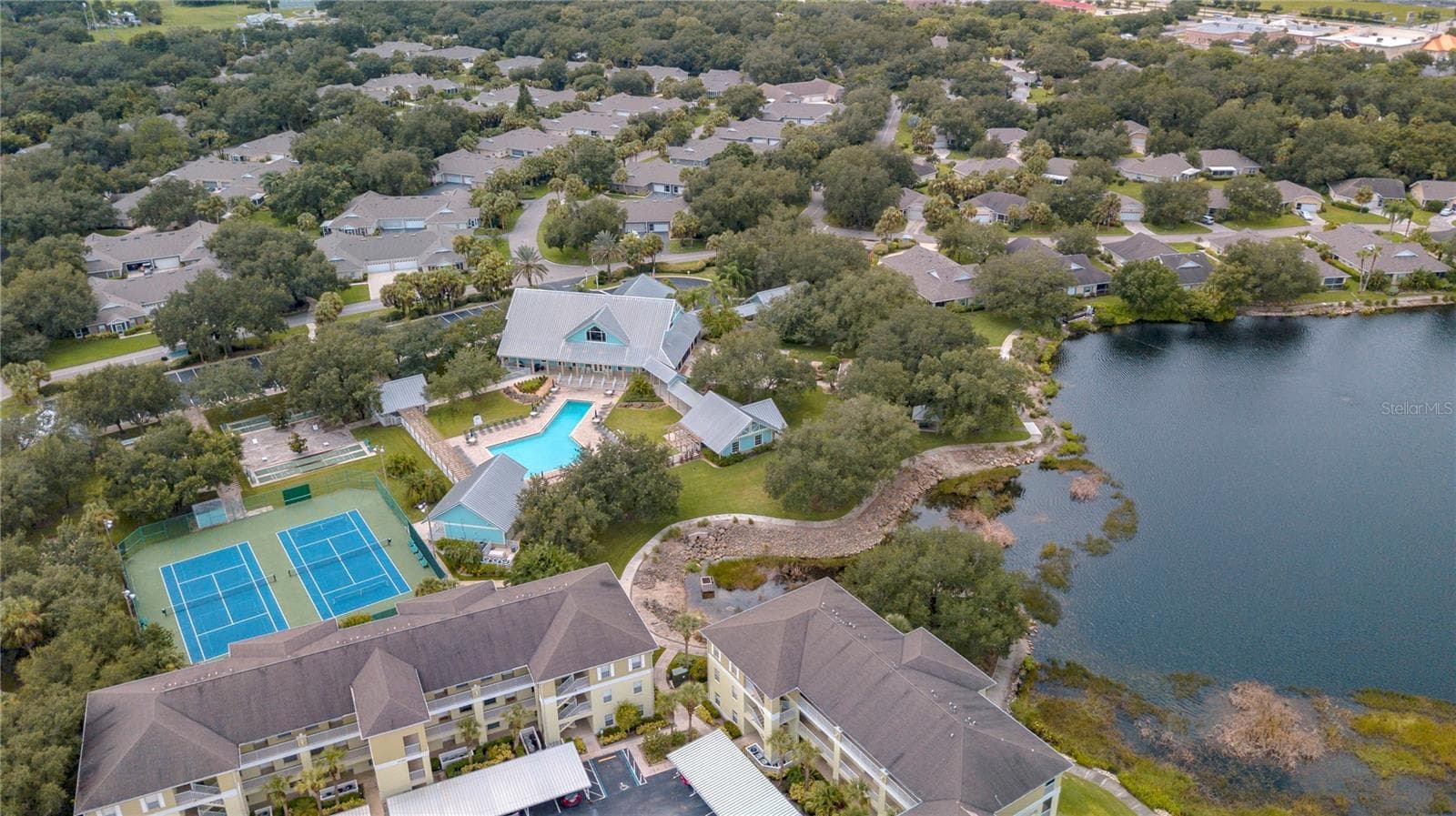 Condominium at 19325 WATER OAK DR #204, PORT CHARLOTTE, photo 73 of 74