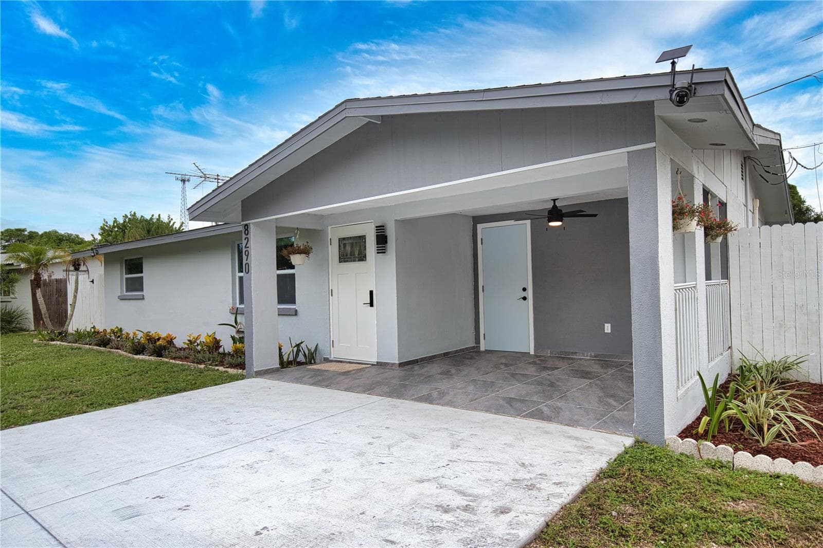 Single Family Residence at 8290 OSPREY RD, ENGLEWOOD, photo 10 of 73