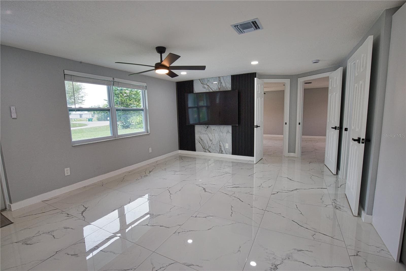 Single Family Residence at 8290 OSPREY RD, ENGLEWOOD, photo 20 of 73