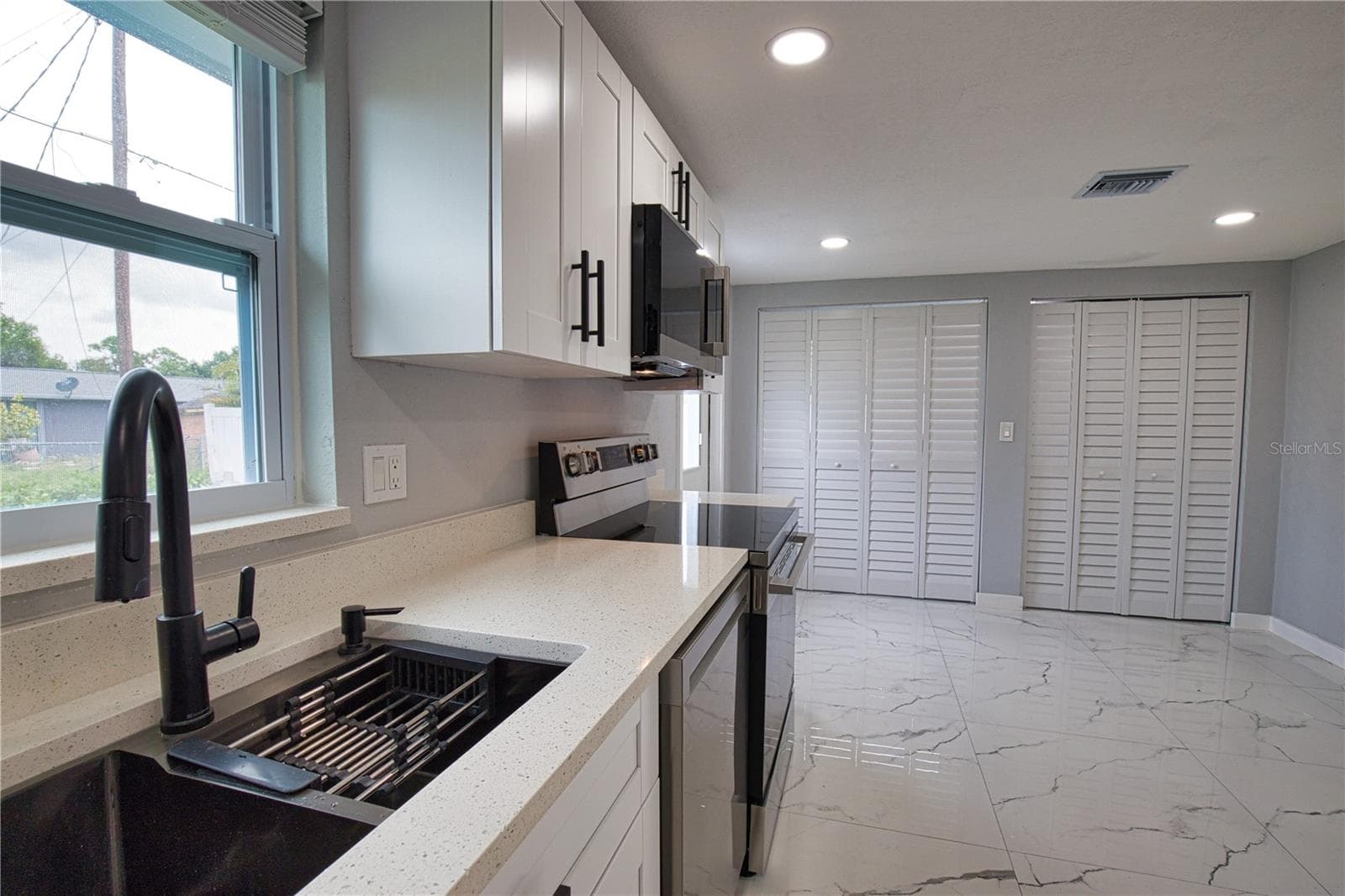 Single Family Residence at 8290 OSPREY RD, ENGLEWOOD, photo 23 of 73